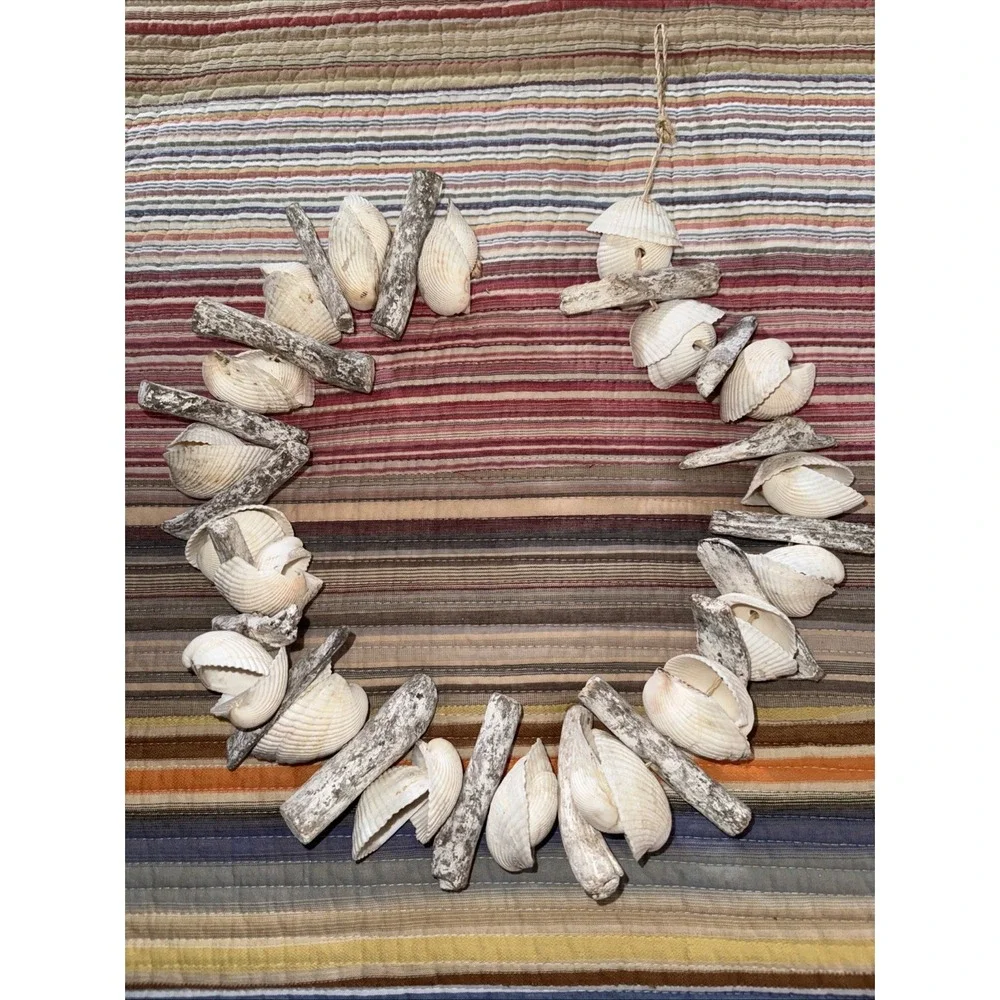 Vtg Painted Driftwood (Faux Maybe) Shell Garland Beachhouse Cottage Lake Bay